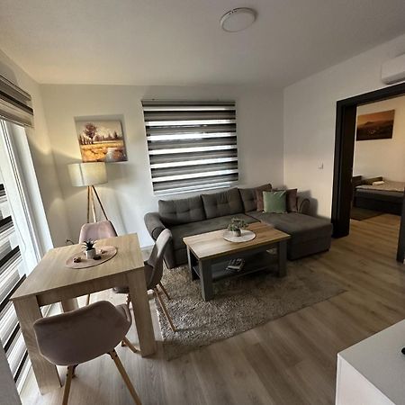 Ammirevole Ravne Apartments Visoko Eksteriør bilde