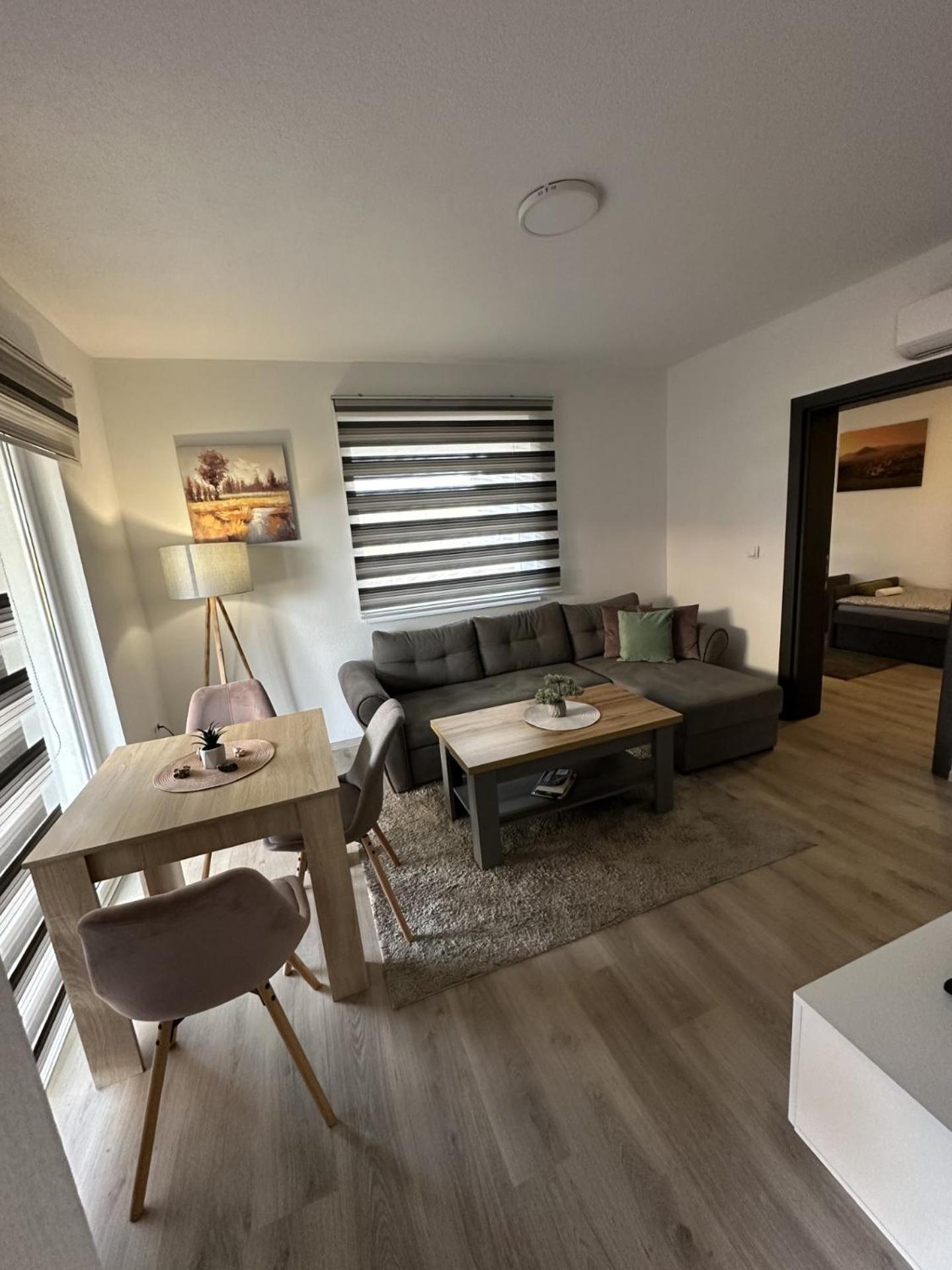 Ammirevole Ravne Apartments Visoko Eksteriør bilde
